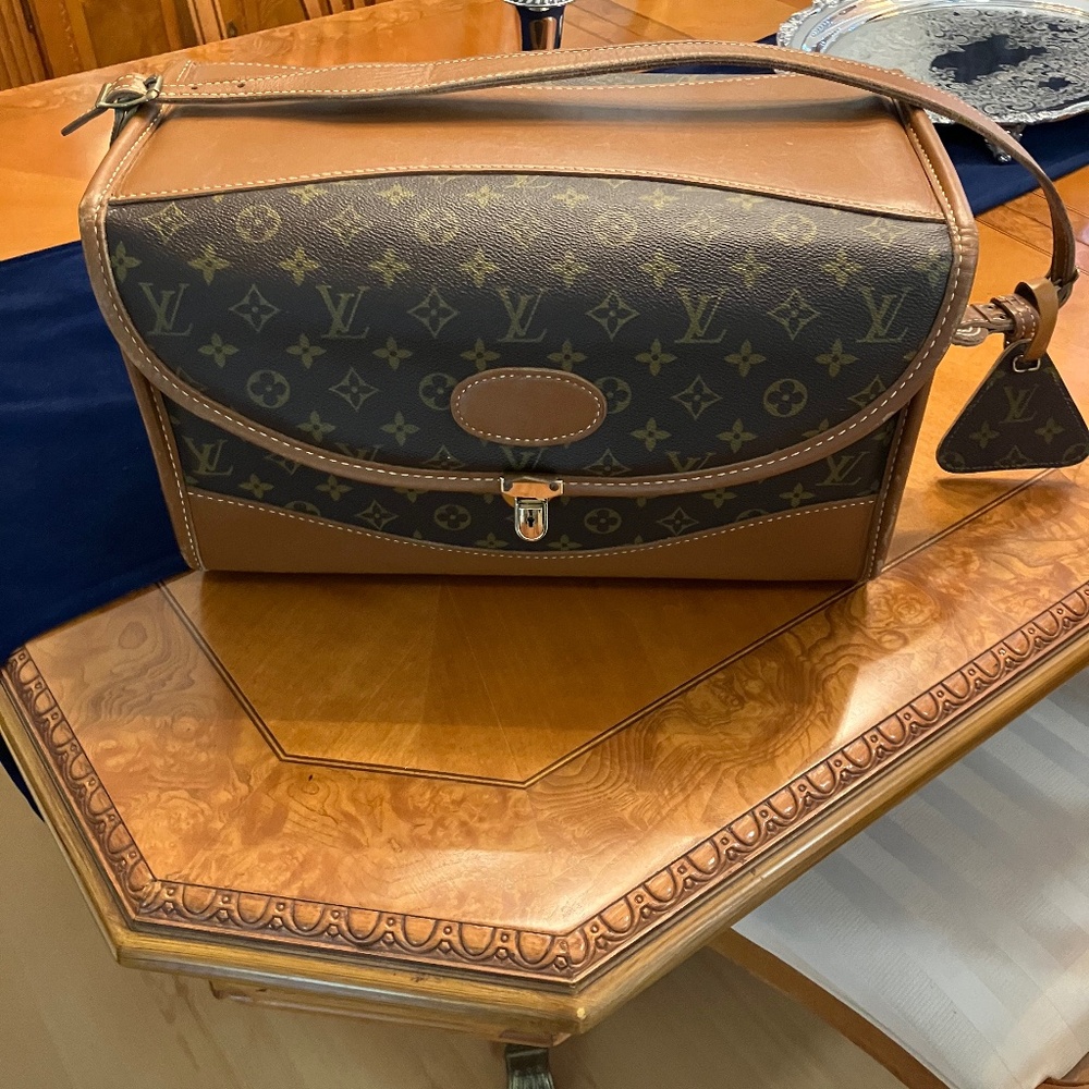 Louis Vuitton Train Case "The French Company"
